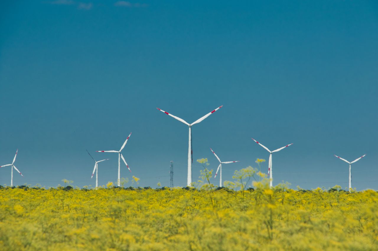 Nagyszabású energetikai terjeszkedésbe kezd a 4iG: fókuszban a nukleáris- és szélerőművek